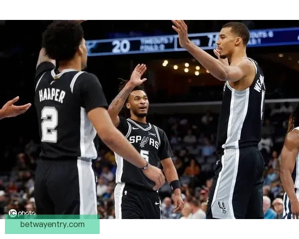 马刺豪取七连胜大胜灰熊锁定季后赛 文班19分15篮板7盖帽助力23胜